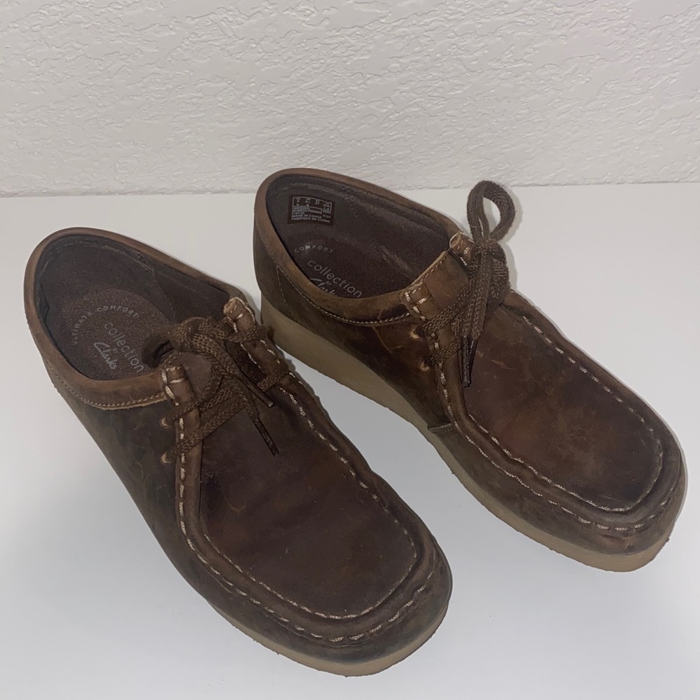 Clarks Wallabees